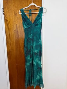Green V-Neck Maxi Dress